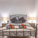 Cozy Aparment, Wifi, 5 Min To Sea, Self Checkin 아파트