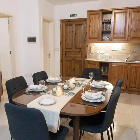 Cozy Aparment, Wifi, 5 Min To Sea, Self Checkin