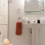 Cozy Aparment, Wifi, 5 Min To Sea, Self Checkin アパート スリーマ